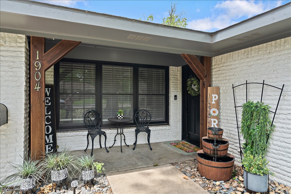 1904 W 4th Avenue Corsicana TX 75110