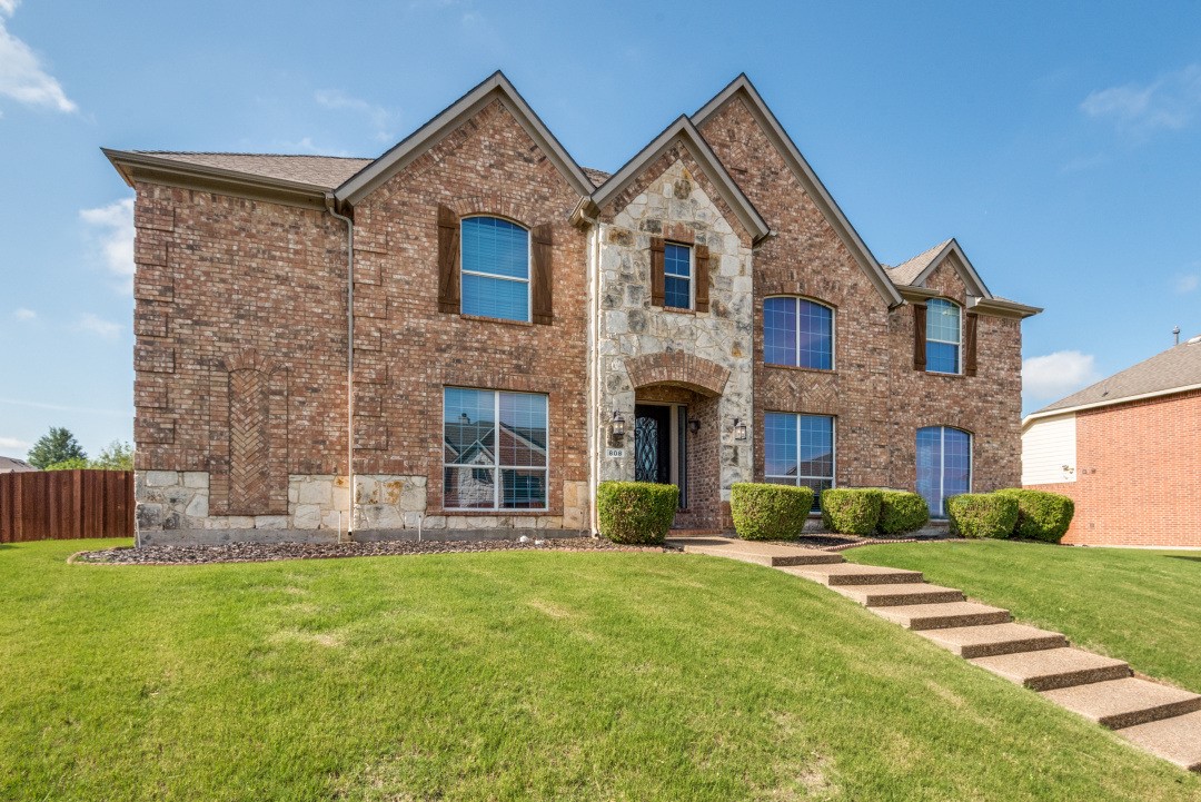 808 Trailwood Drive Desoto TX 75115