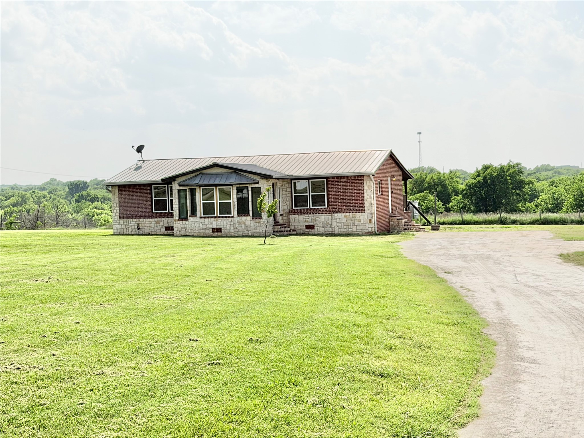 9717 Limestone Court Joshua TX 76058