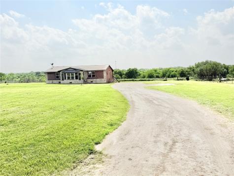 9717 Limestone Court Joshua TX 76058