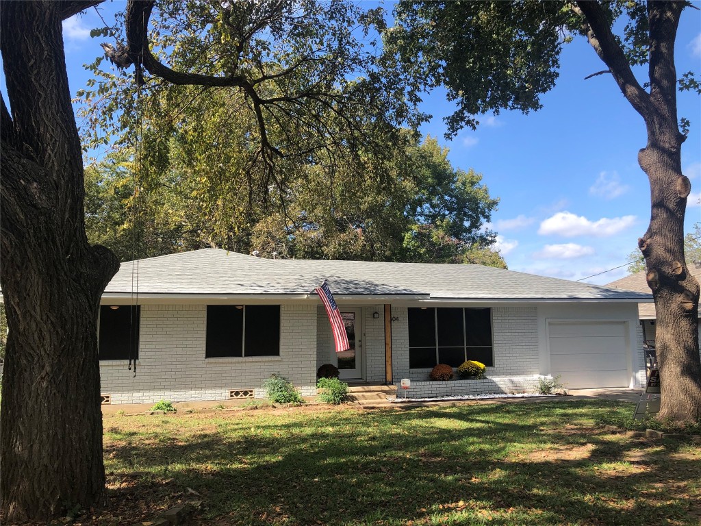 604 S Magnolia Street Pottsboro TX 75076