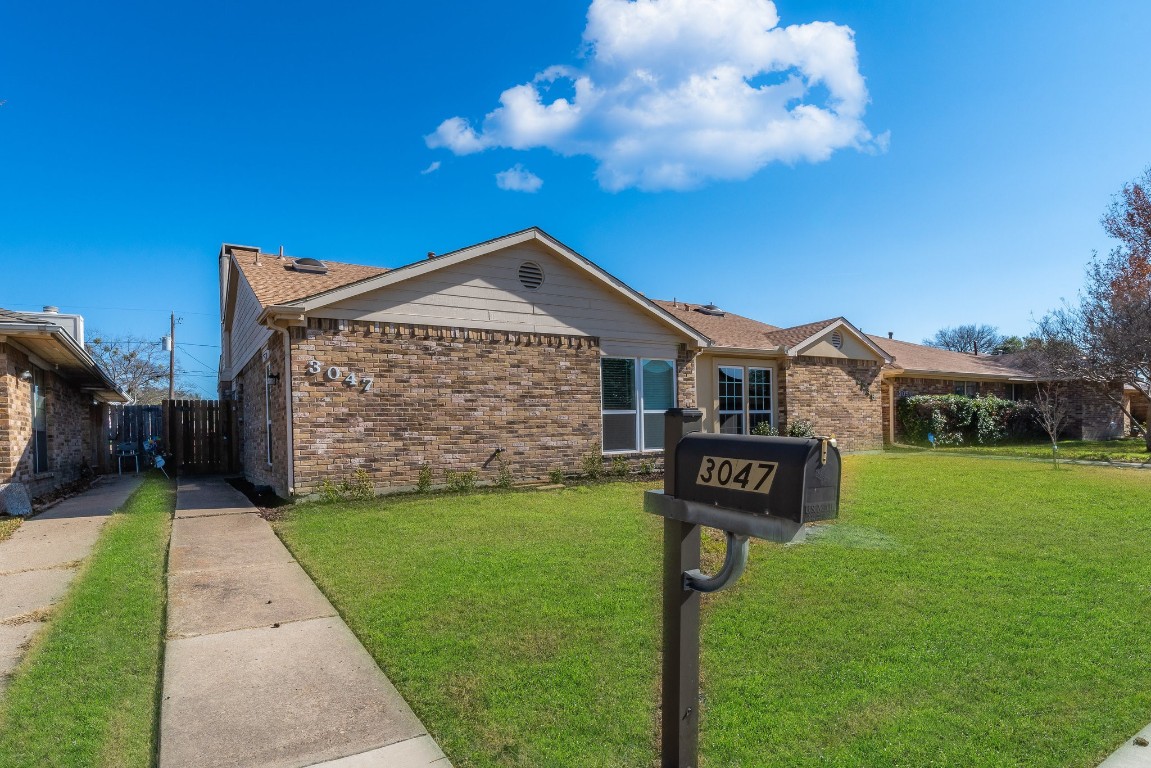 3047 Allister Street Dallas TX 75229