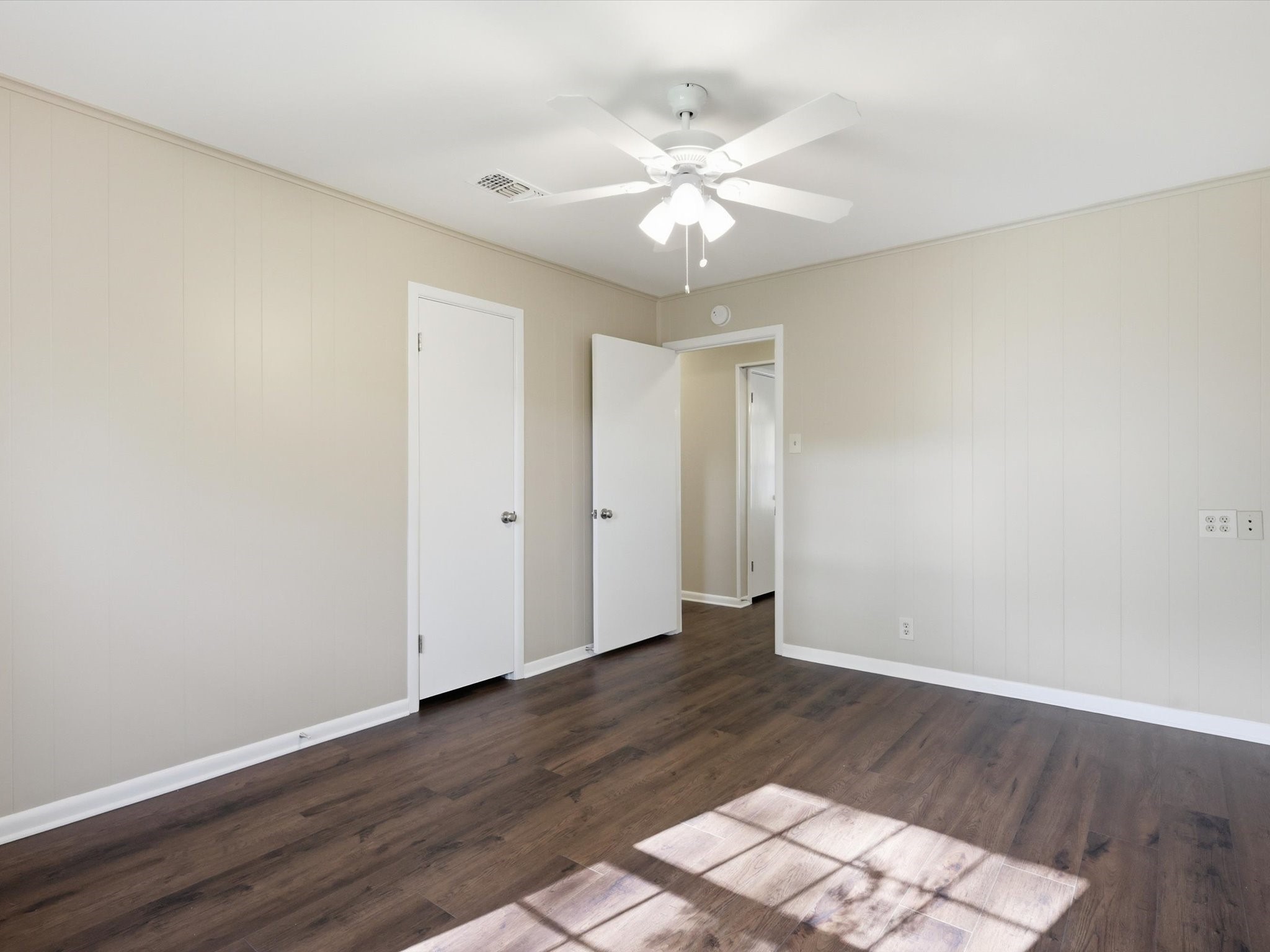 2210 Robinwood Lane Denton TX 76209