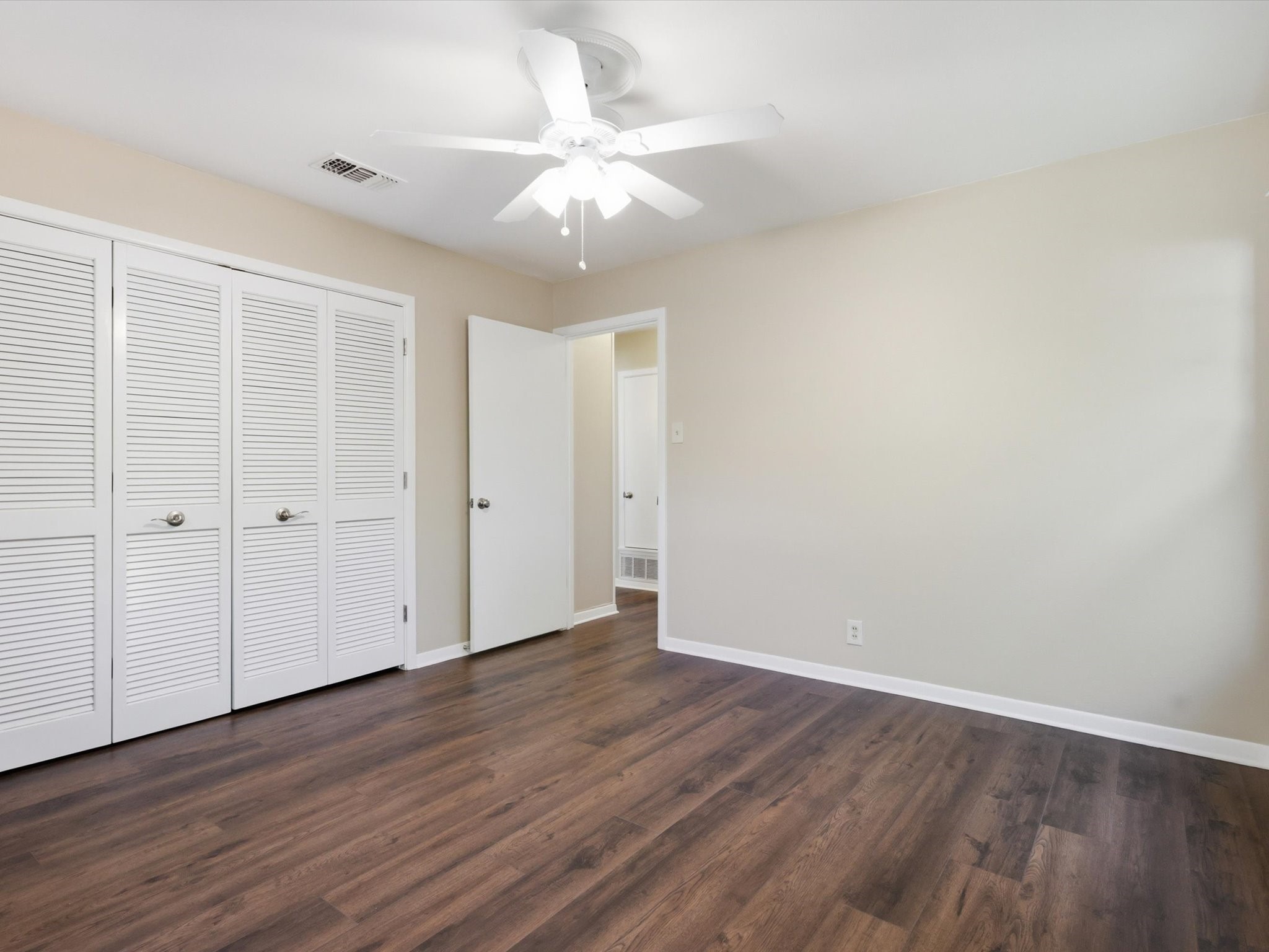 2210 Robinwood Lane Denton TX 76209