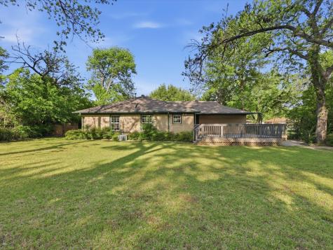 2210 Robinwood Lane Denton TX 76209