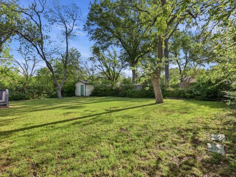 2210 Robinwood Lane Denton TX 76209