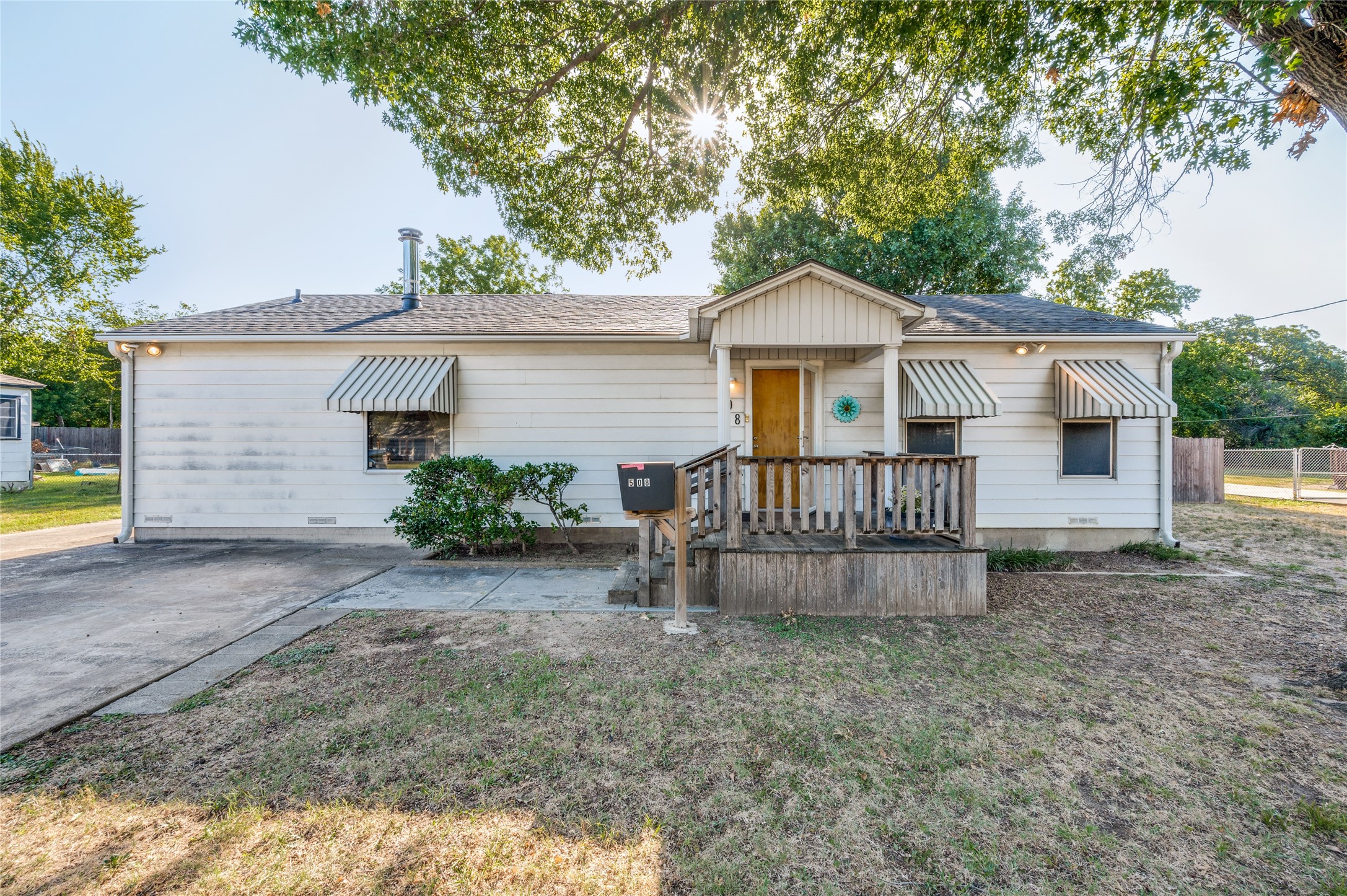 508 N Macarthur Boulevard Irving TX 75061