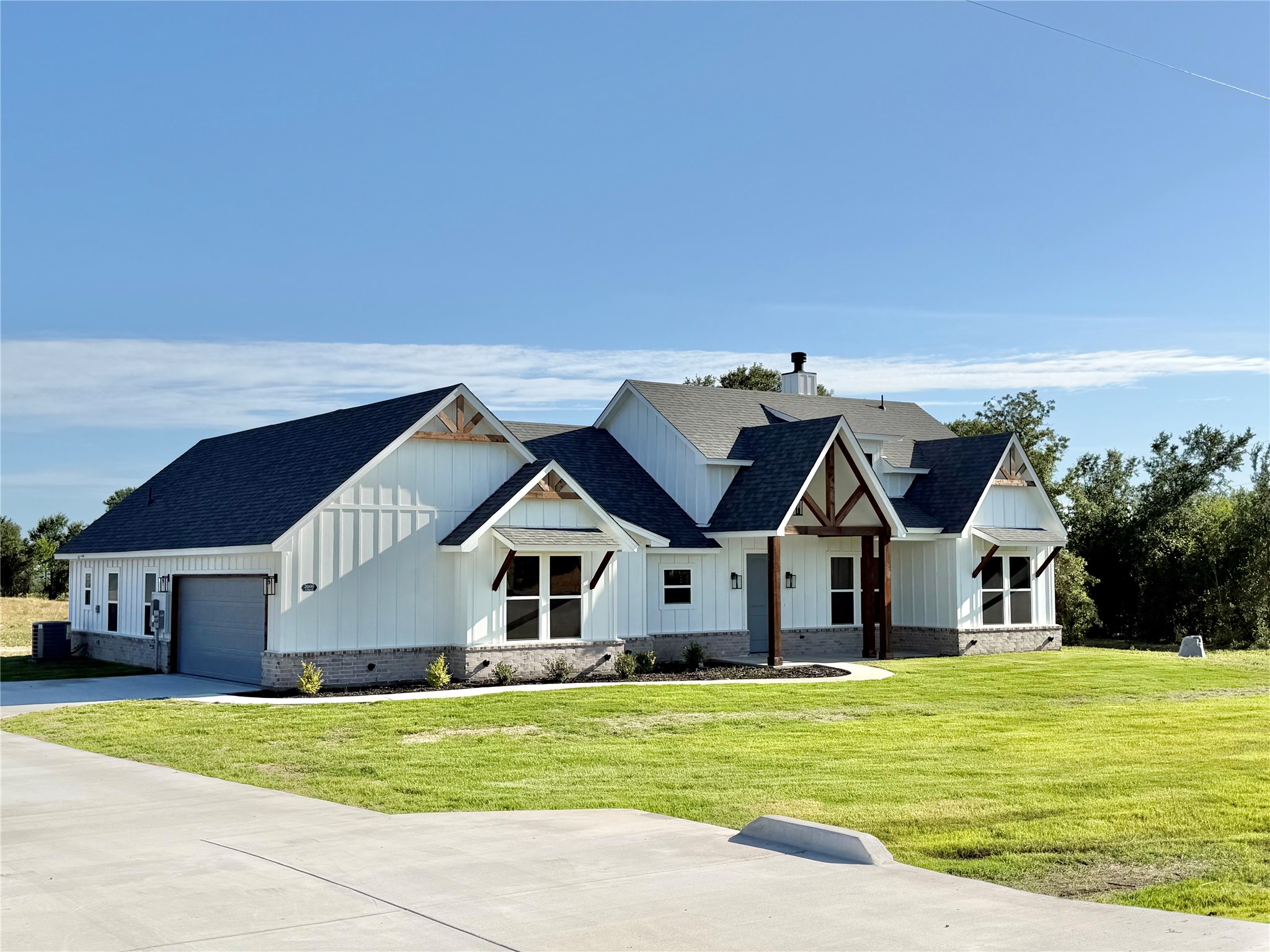 2000 Collin Street Weatherford TX 76085