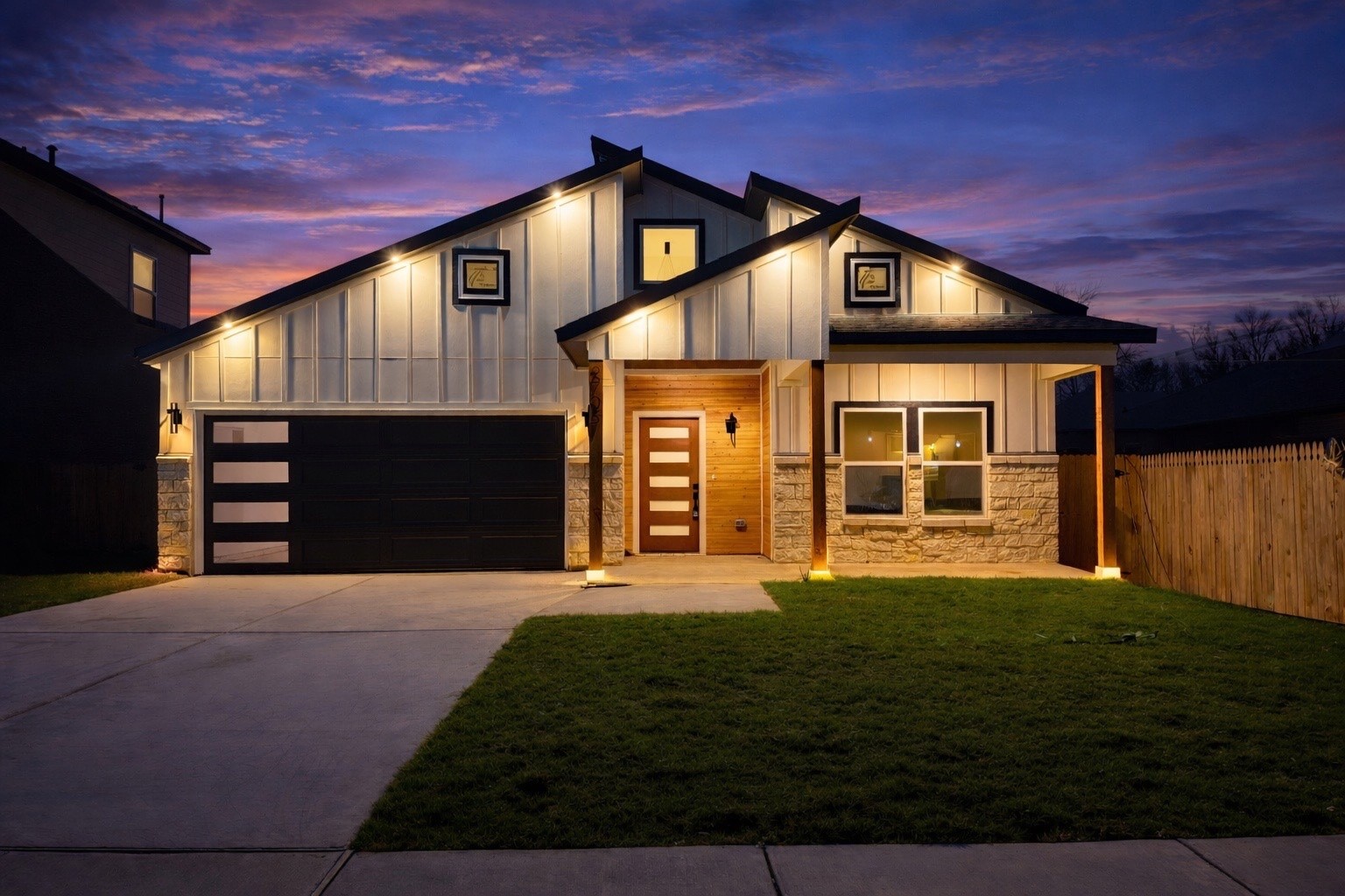 2705 S Jones Street Fort Worth TX 76104