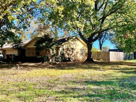 408 Jouette Street Farmersville TX 75442