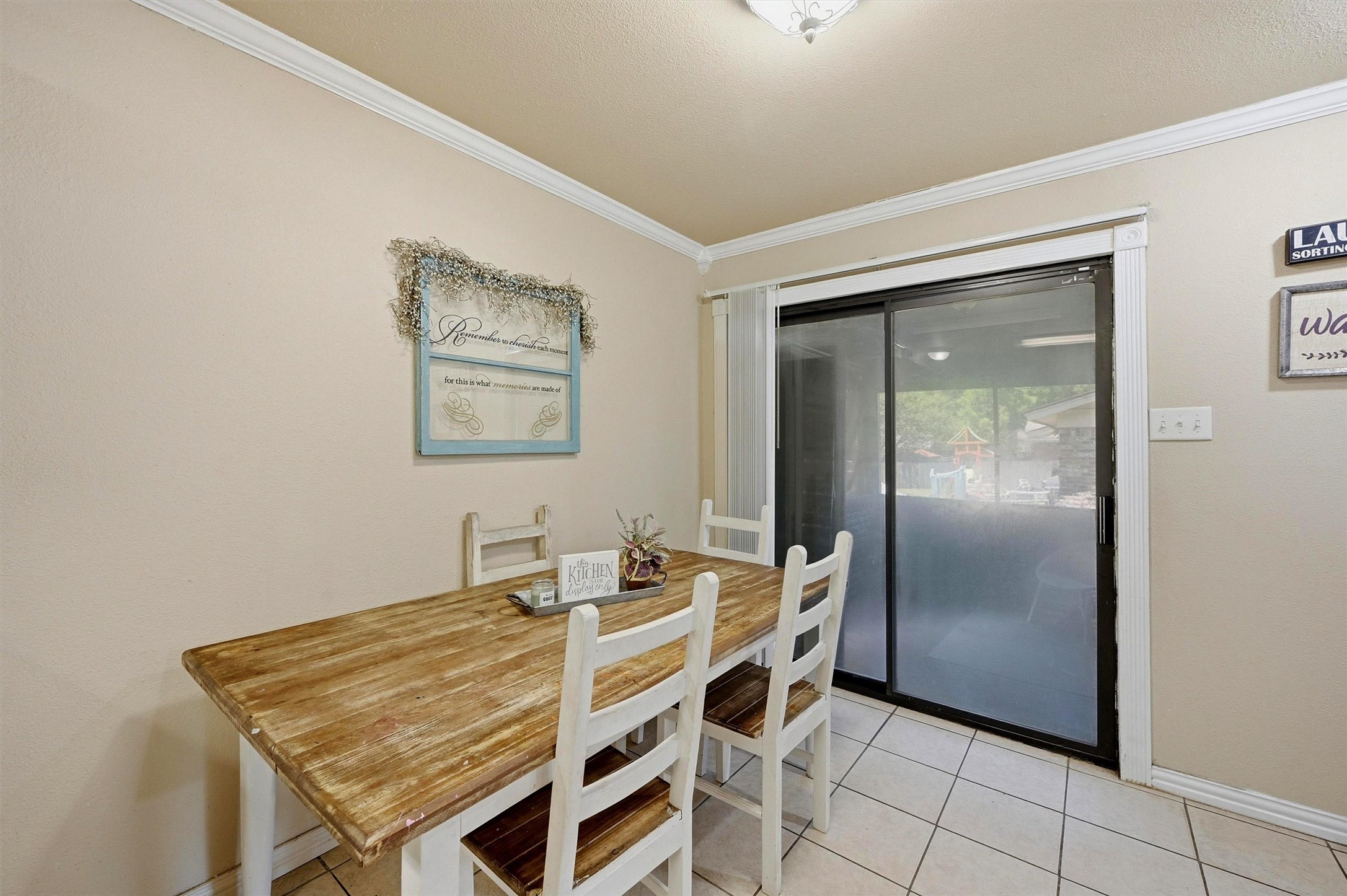 109 N Hickory Avenue Denison TX 75020
