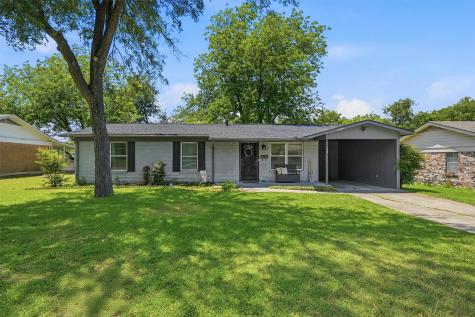 109 N Hickory Avenue Denison TX 75020