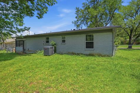 109 N Hickory Avenue Denison TX 75020