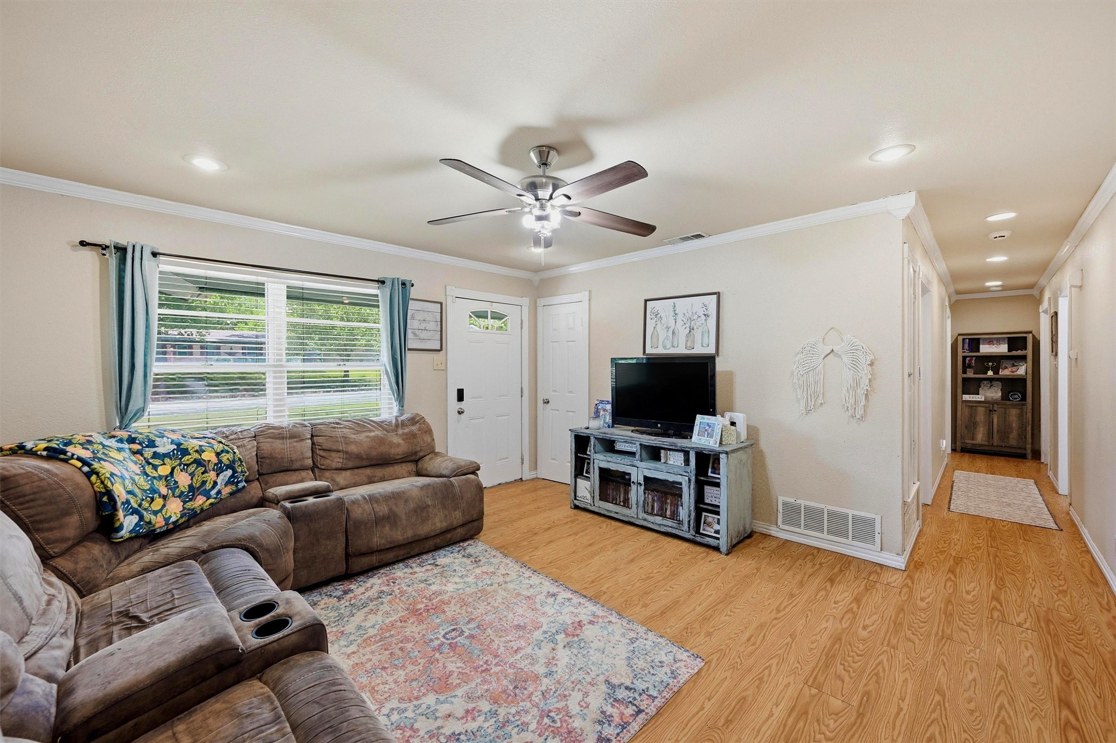109 N Hickory Avenue Denison TX 75020