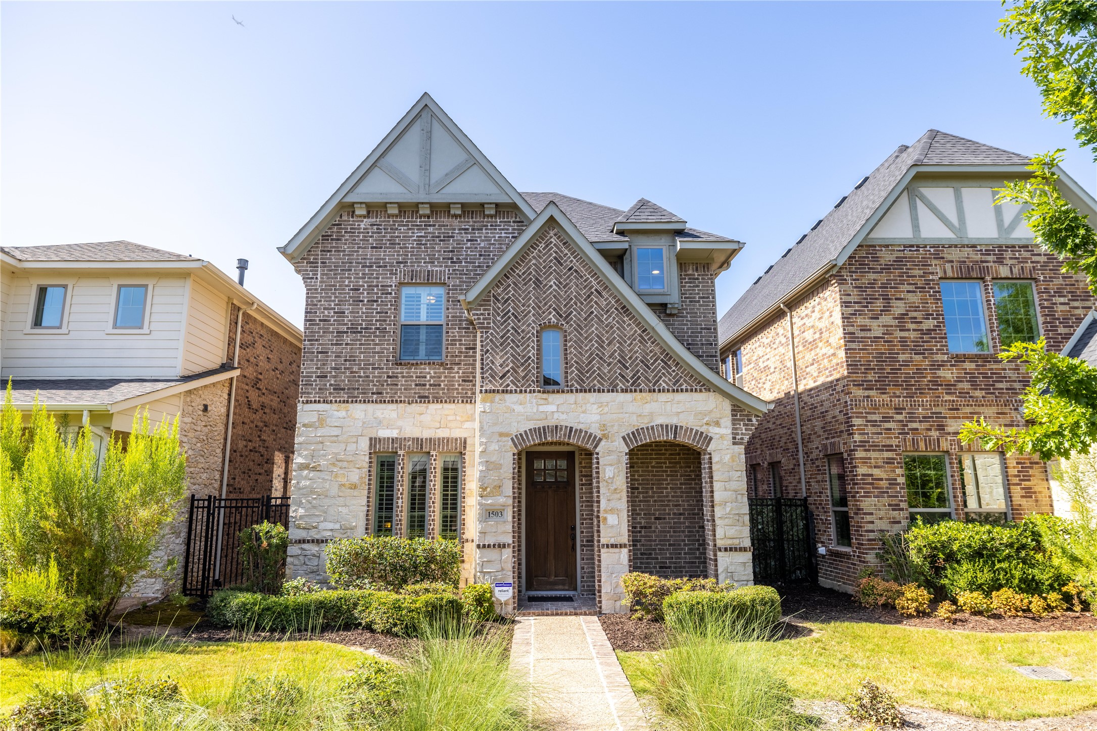1503 English Blue Lane Arlington TX 76005
