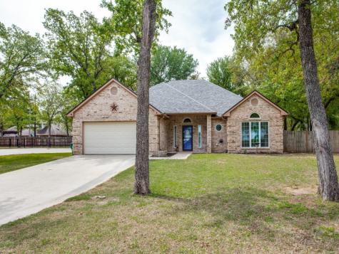 1022 Shady Oaks Drive N Bridgeport TX 76426