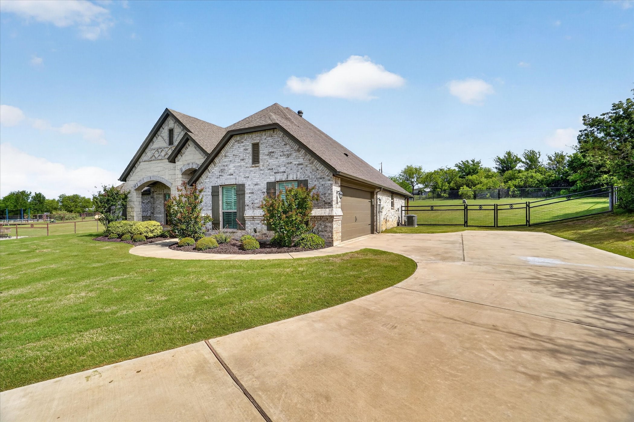 1019 Merriam Court Weatherford TX 76087