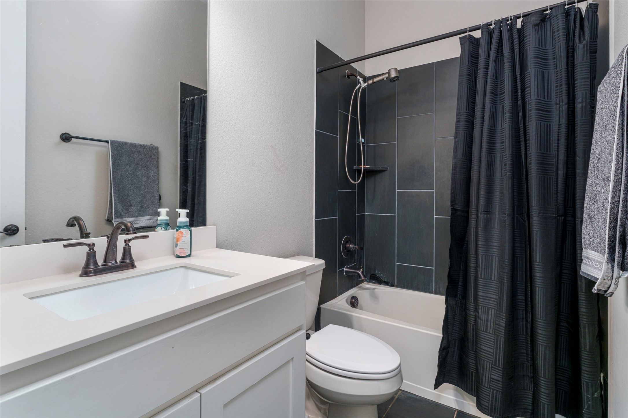 1237 Levee Lane Kennedale TX 76060