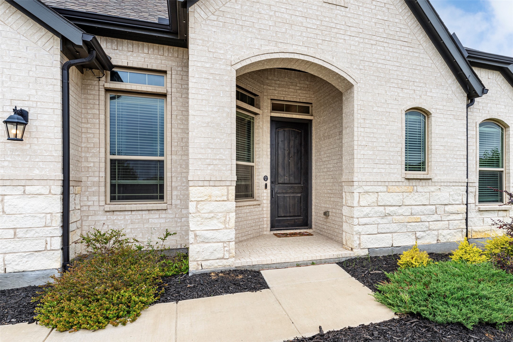 1237 Levee Lane Kennedale TX 76060