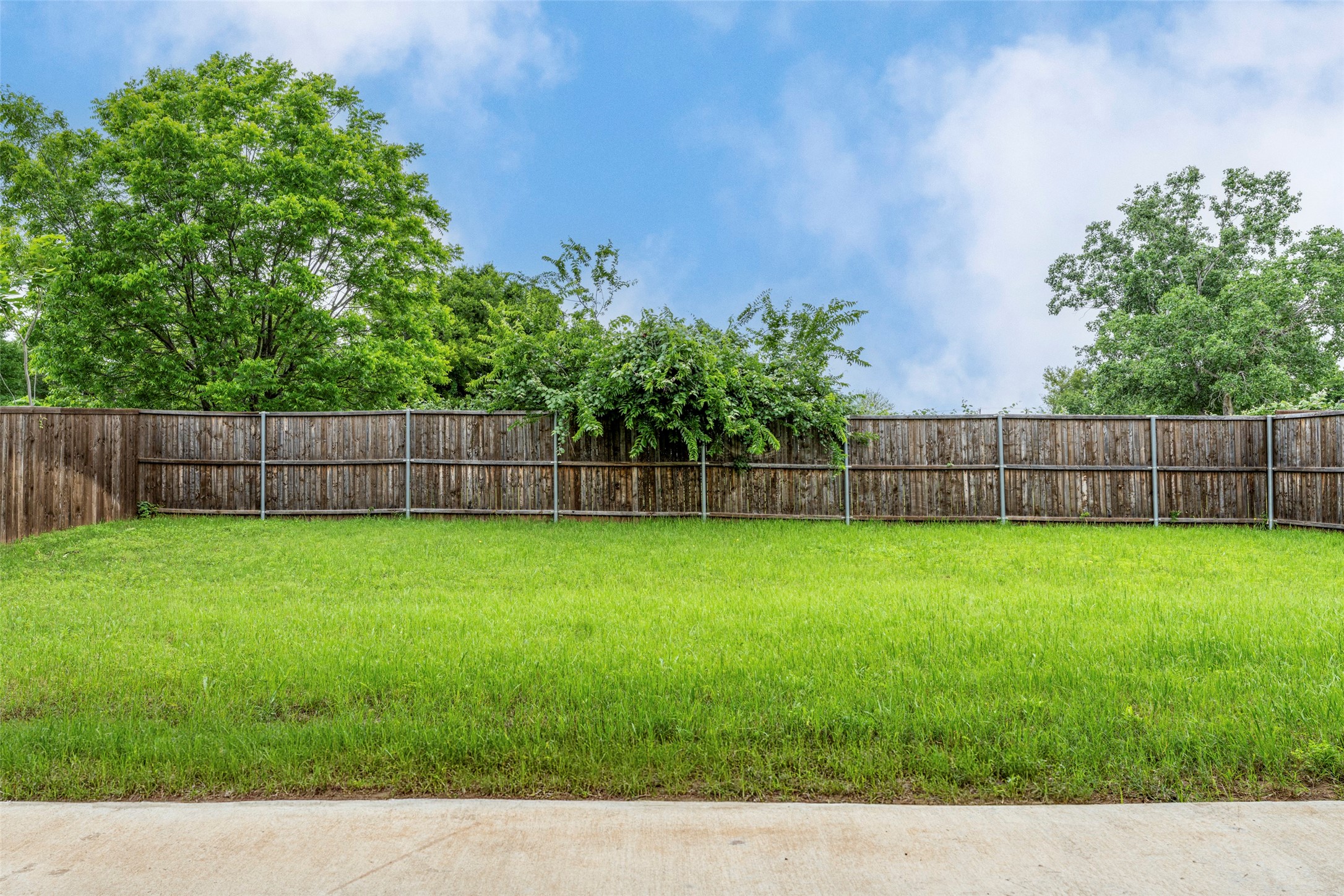 1237 Levee Lane Kennedale TX 76060