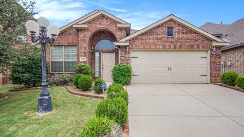 1109 Albany Drive Fort Worth TX 76131