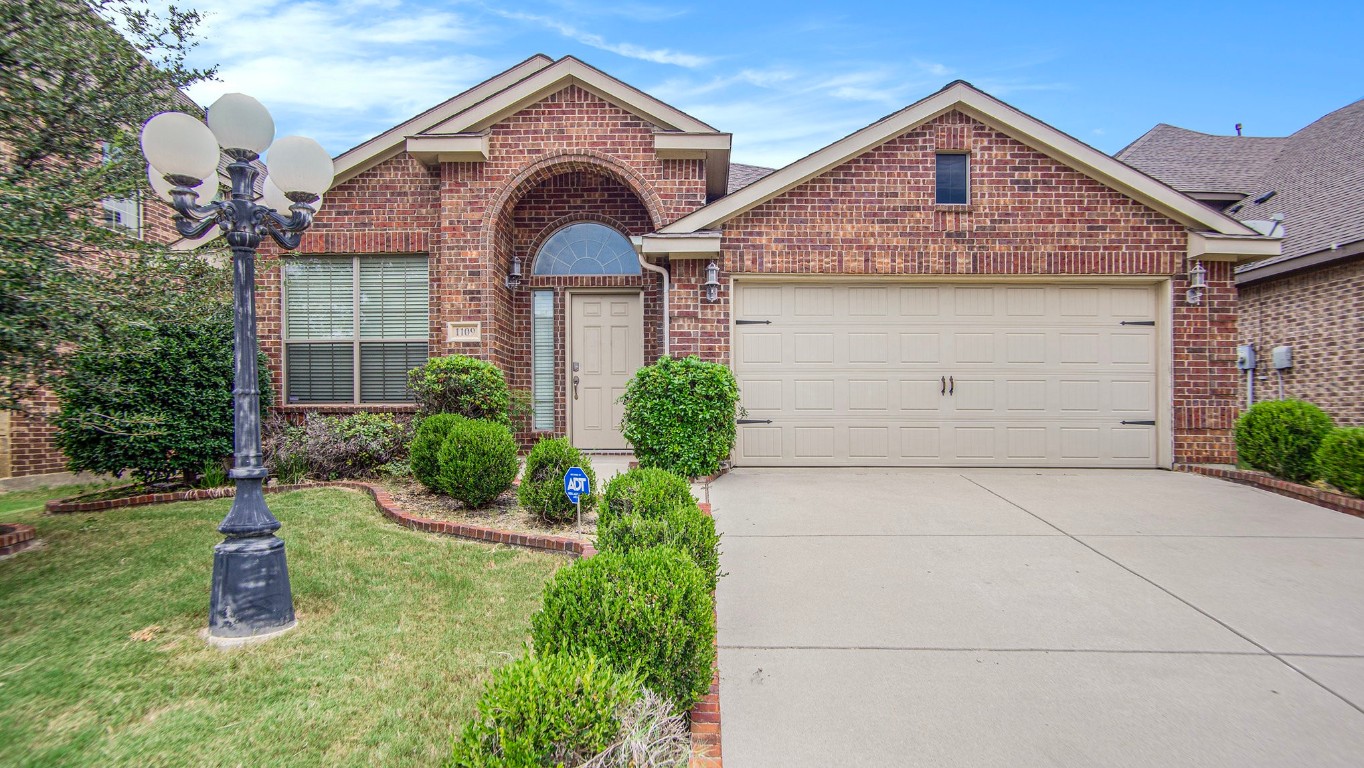 1109 Albany Drive Fort Worth TX 76131
