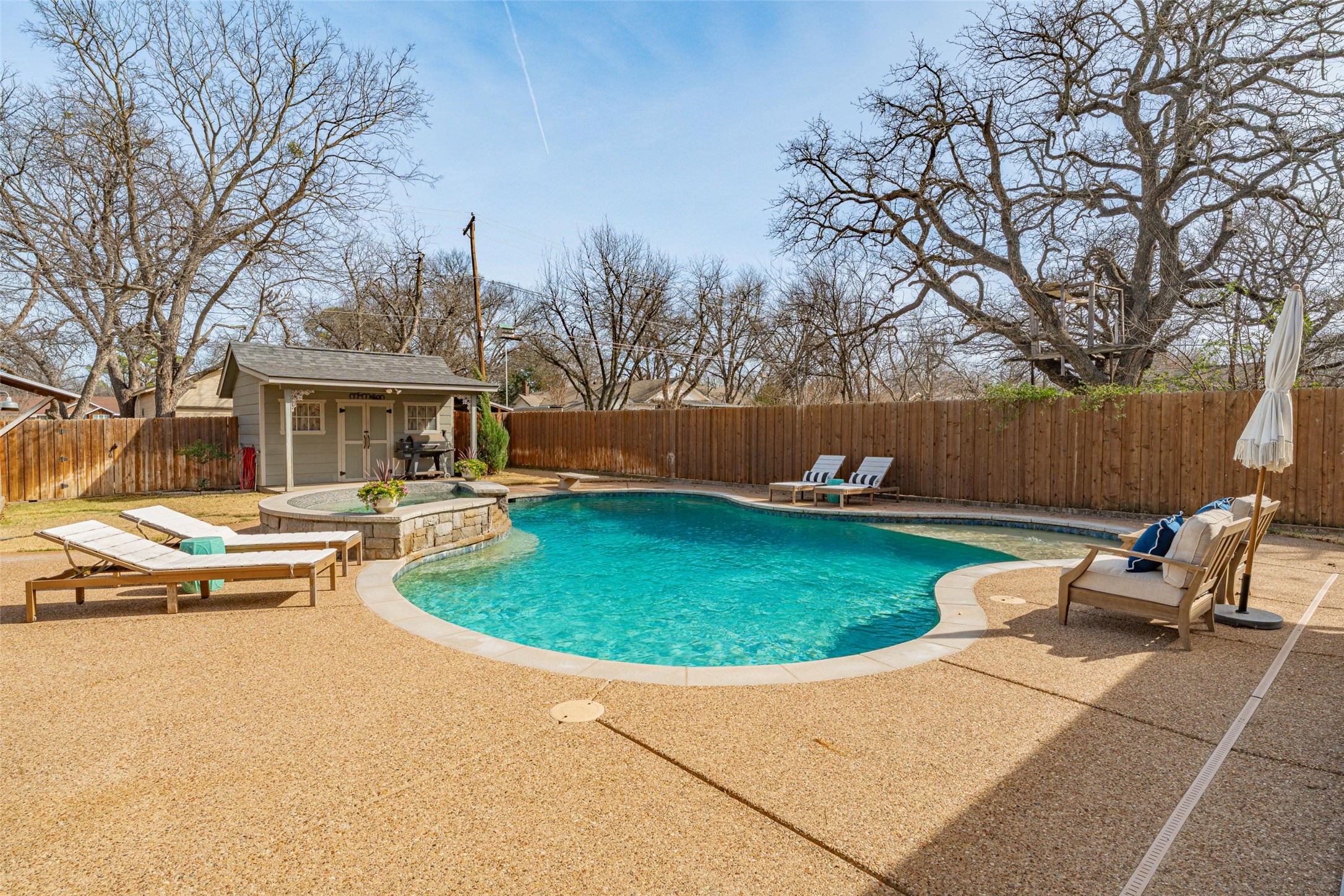 907 Cherry Street Graham TX 76450