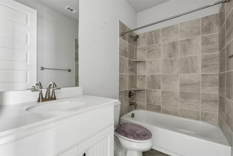 1043 Manchester Drive Wylie TX 75098