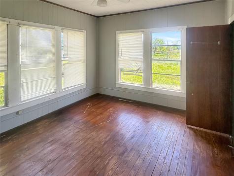 1407 E Us Highway 180 Breckenridge TX 76424