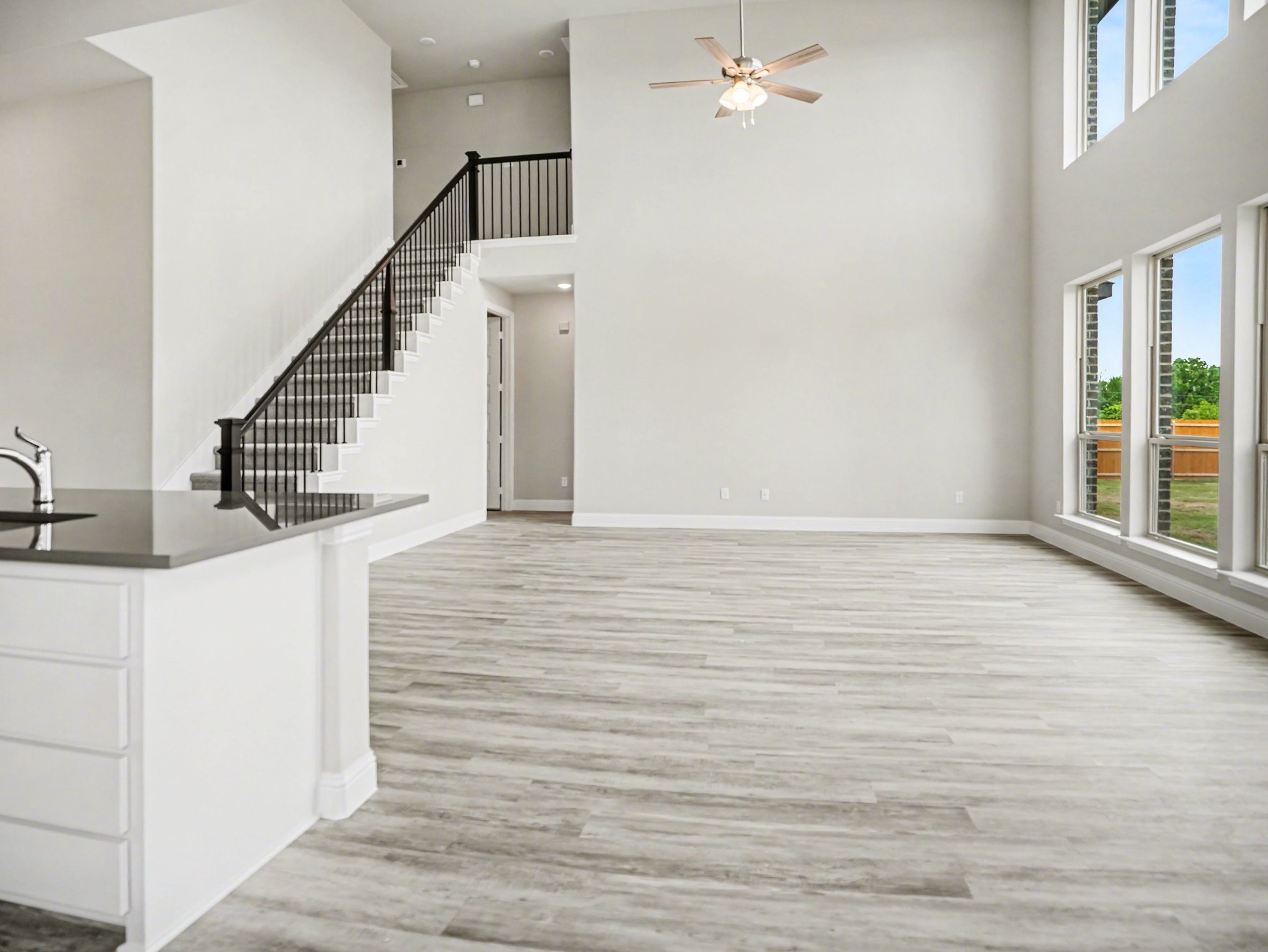979 Beaverbrook Lane Desoto TX 75115