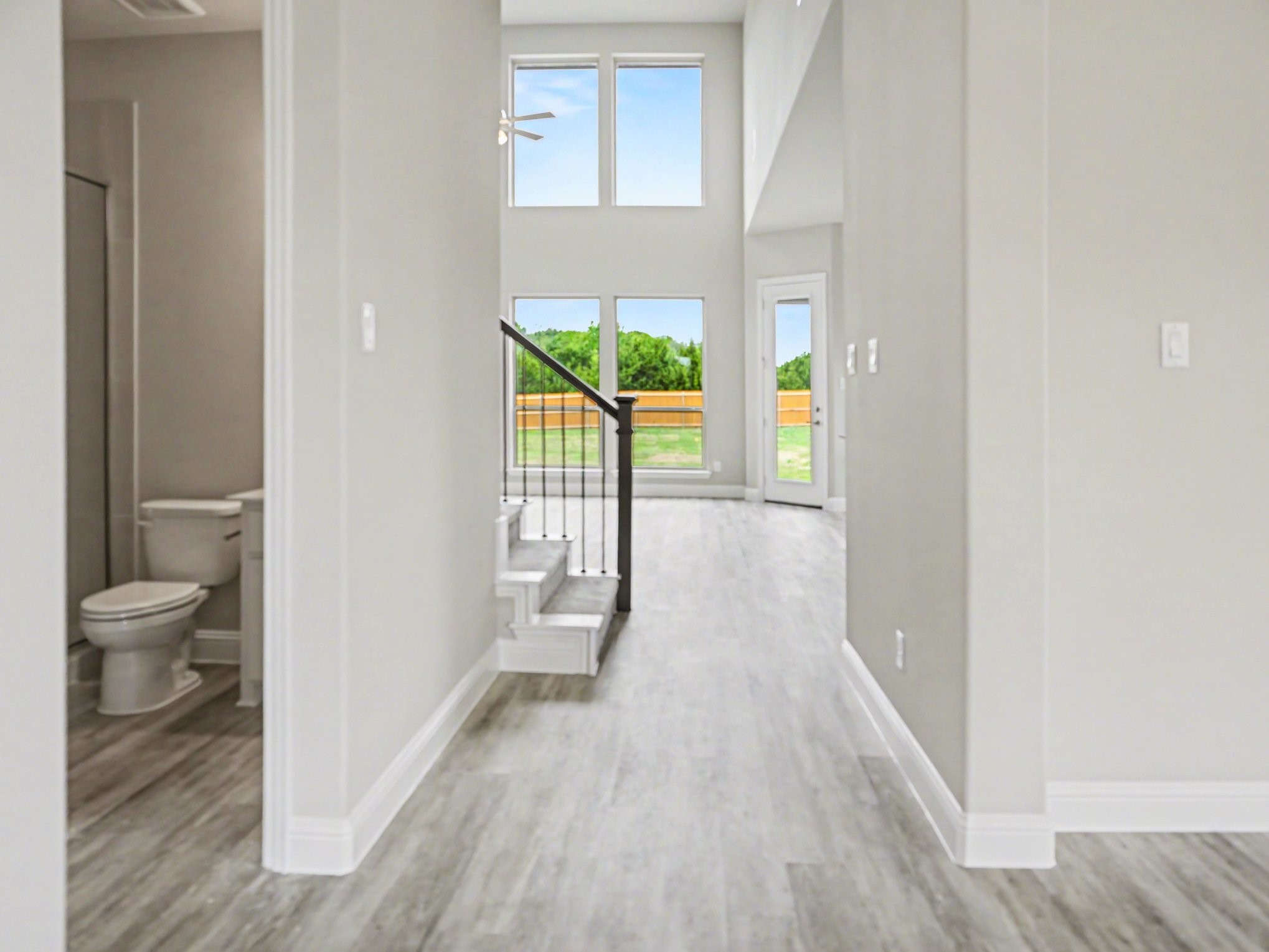 979 Beaverbrook Lane Desoto TX 75115
