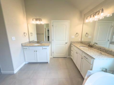 3022 Meandering Way Granbury TX 76049