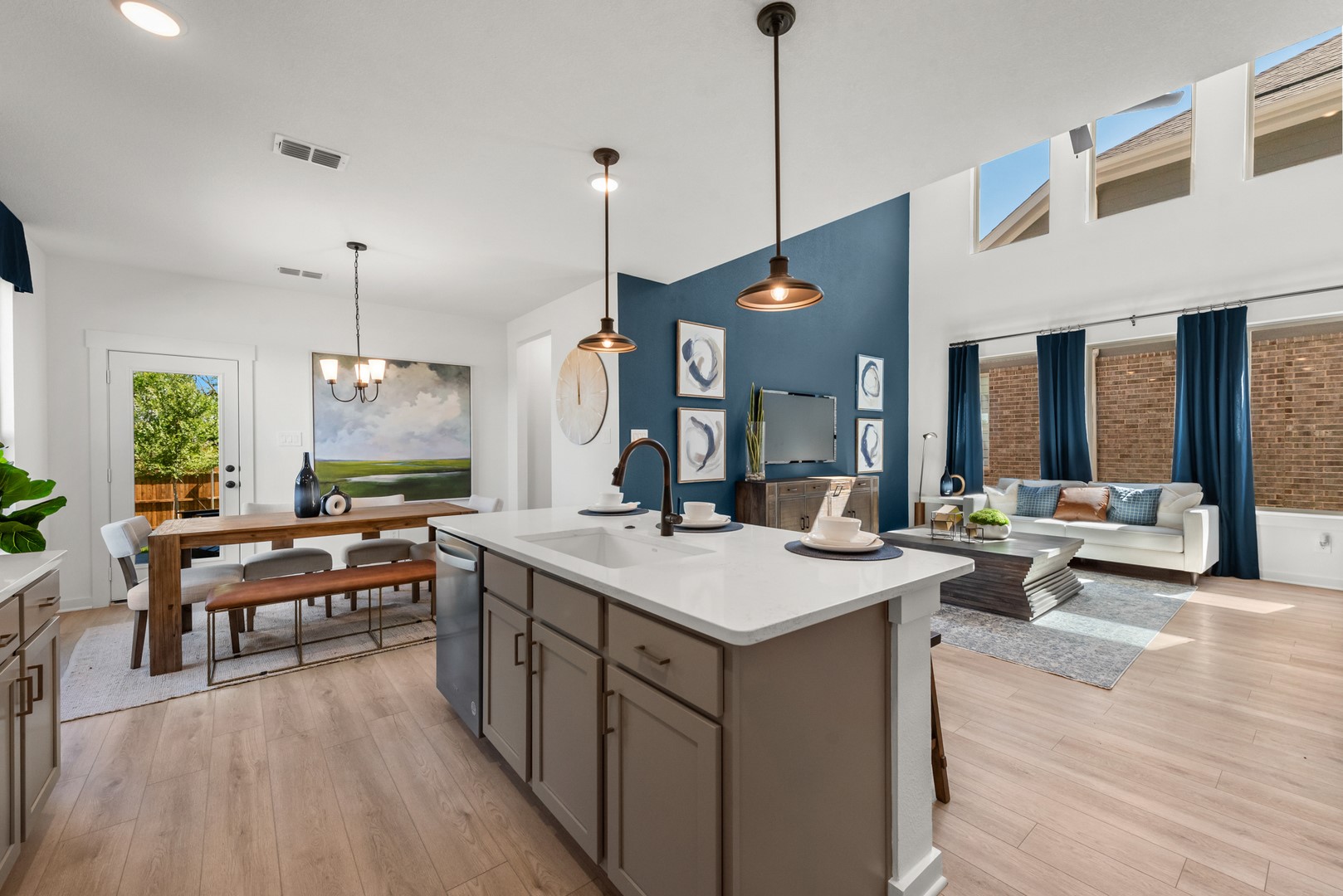 1752 Edgeway Drive Aubrey TX 76227