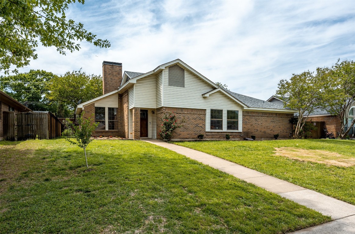 1315 Elk Grove Drive Richardson TX 75081