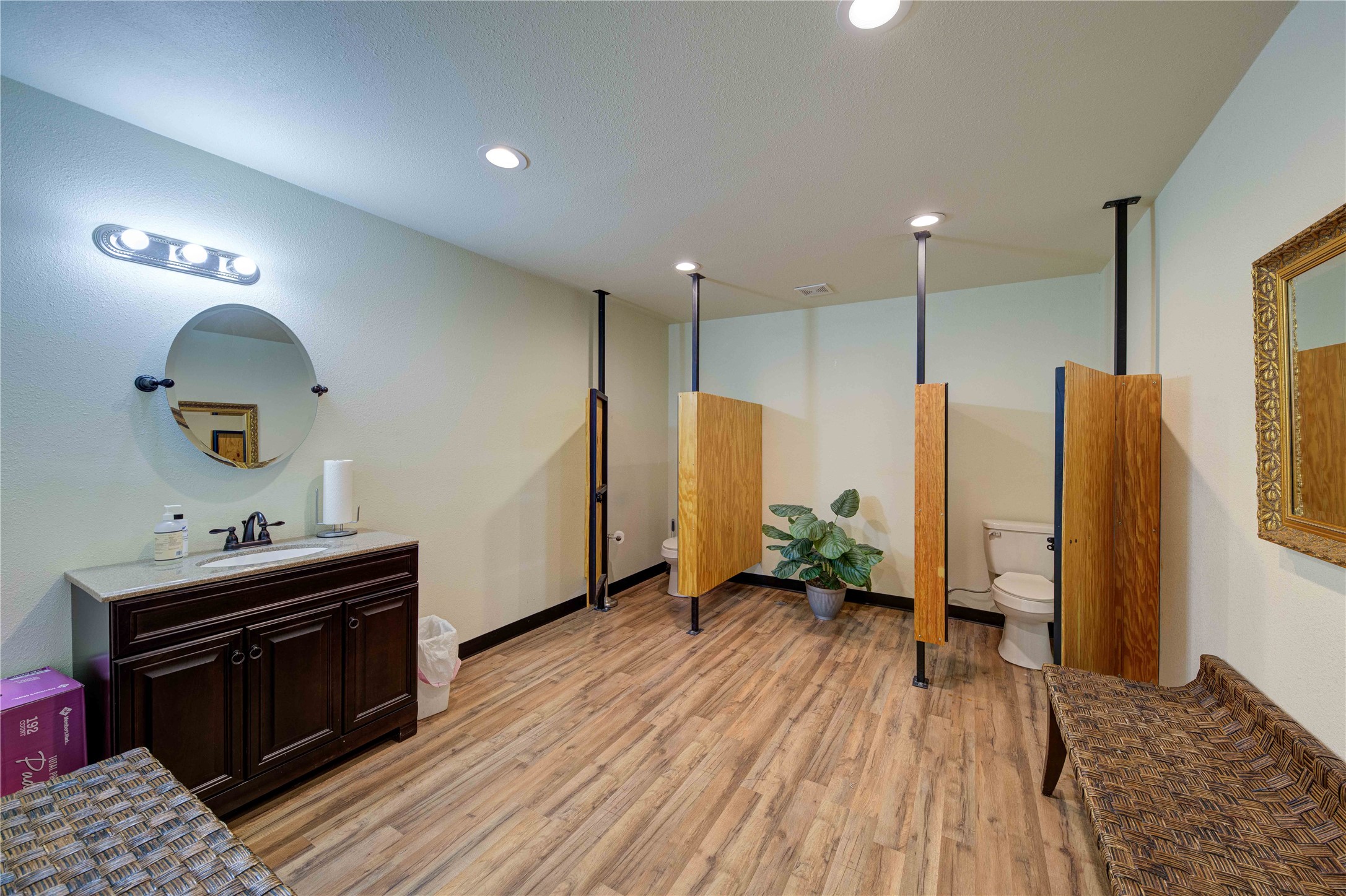 205 N Davis Street Chico TX 76431