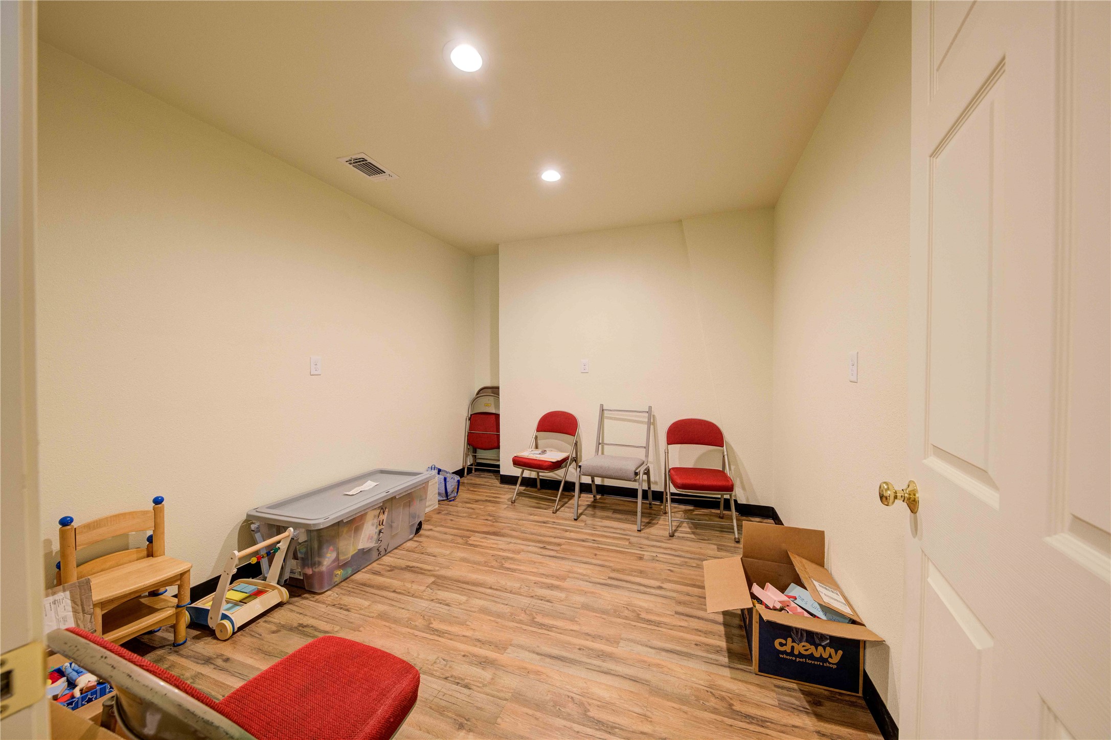 205 N Davis Street Chico TX 76431