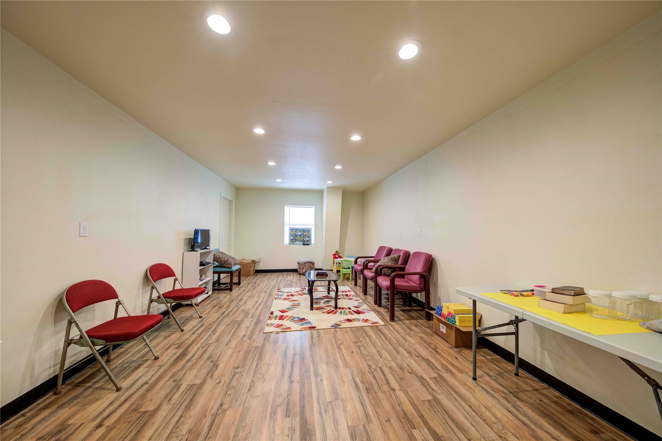 205 N Davis Street Chico TX 76431