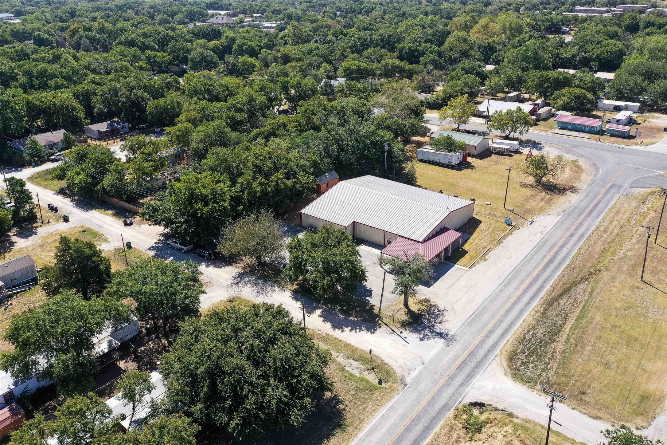 205 N Davis Street Chico TX 76431
