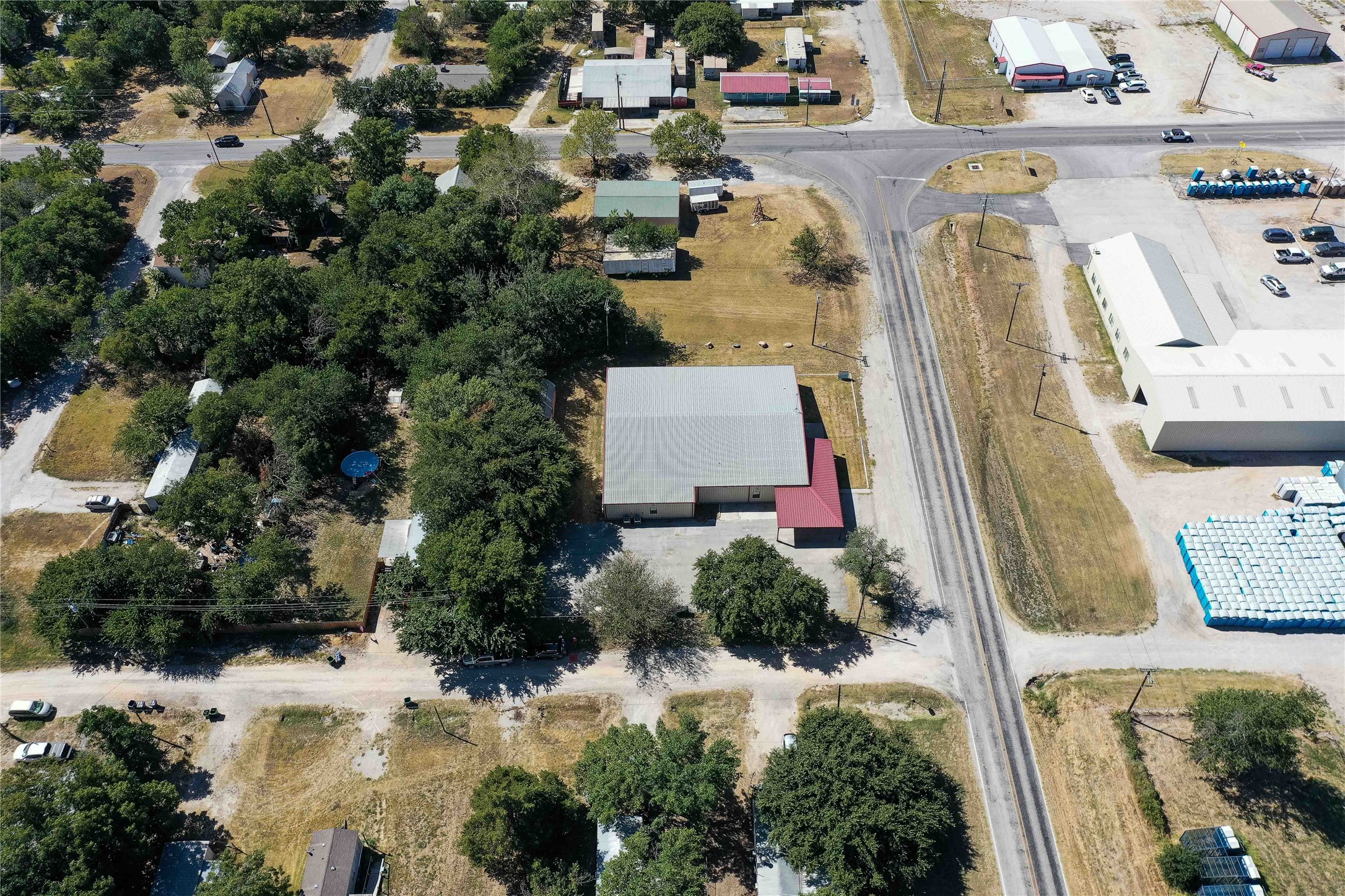 205 N Davis Street Chico TX 76431