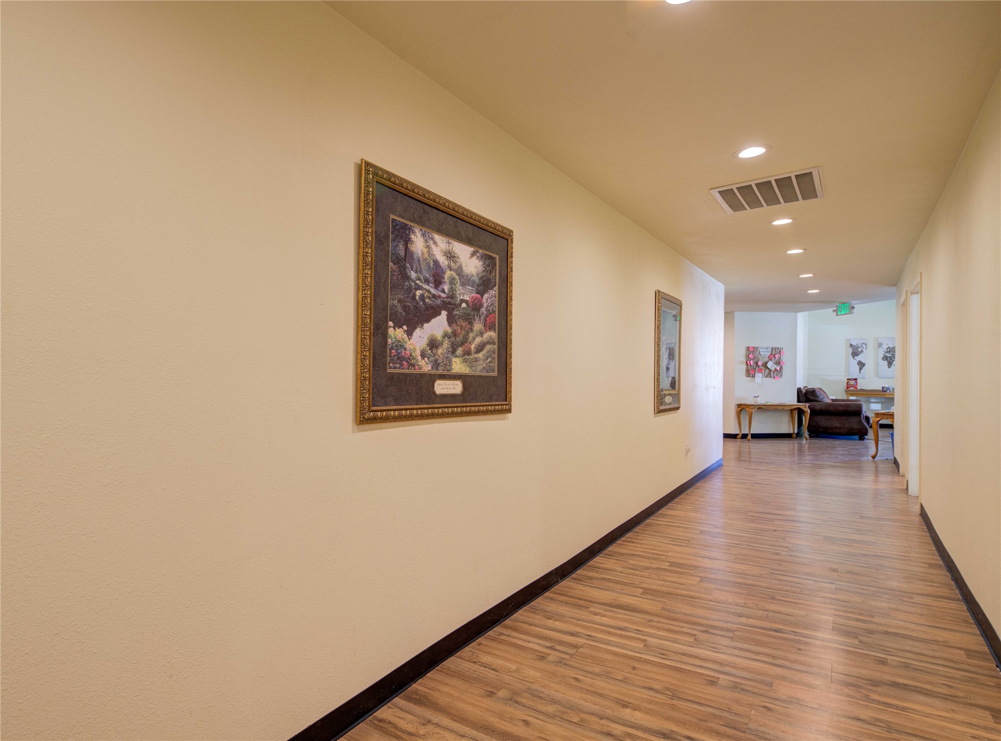 205 N Davis Street Chico TX 76431