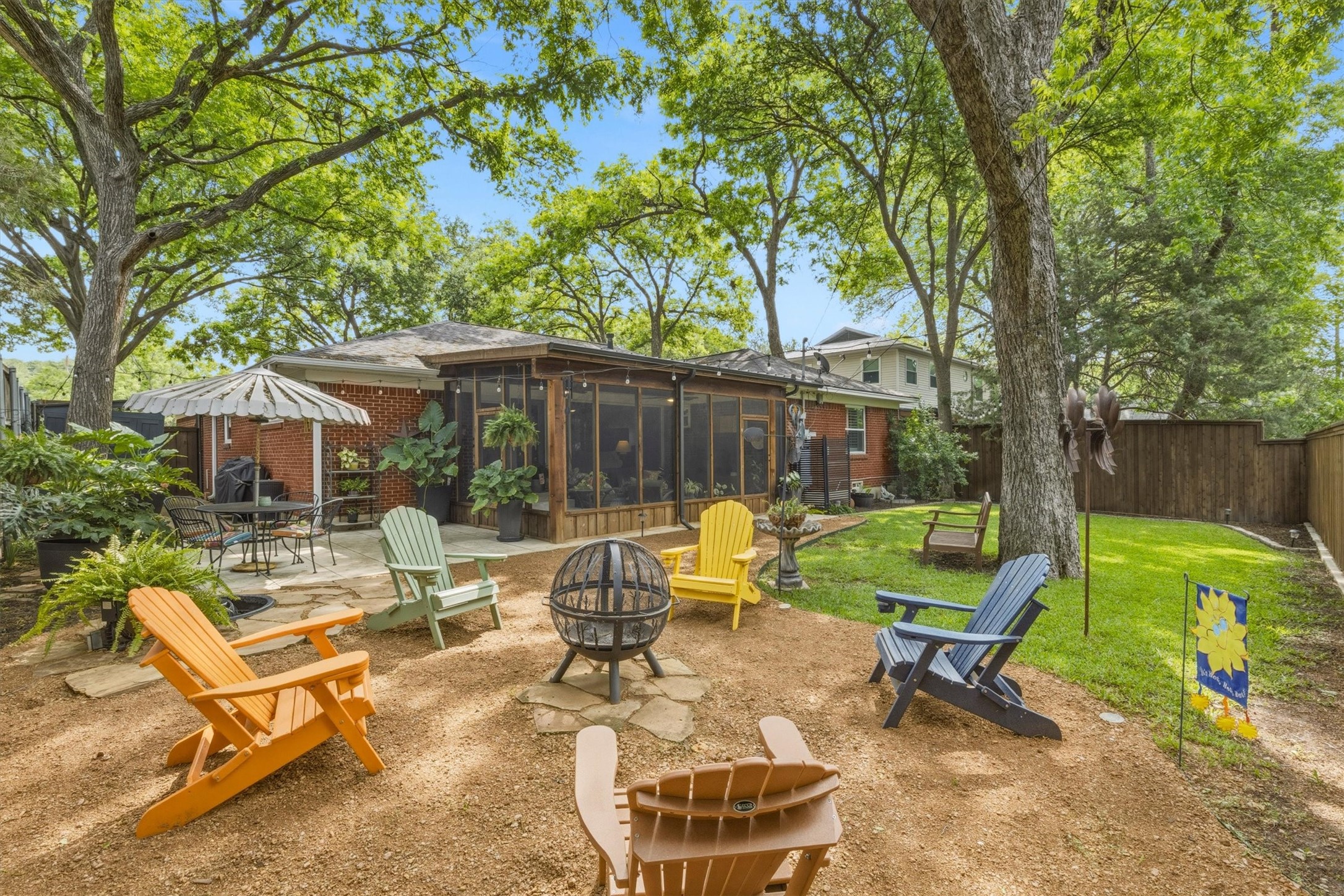 2353 Greenland Drive Dallas TX 75228