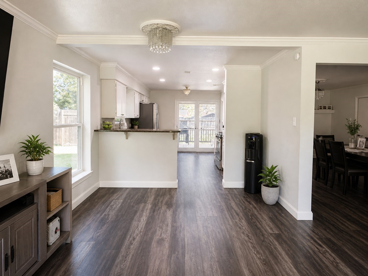 2442 Club Manor Drive Dallas TX 75237