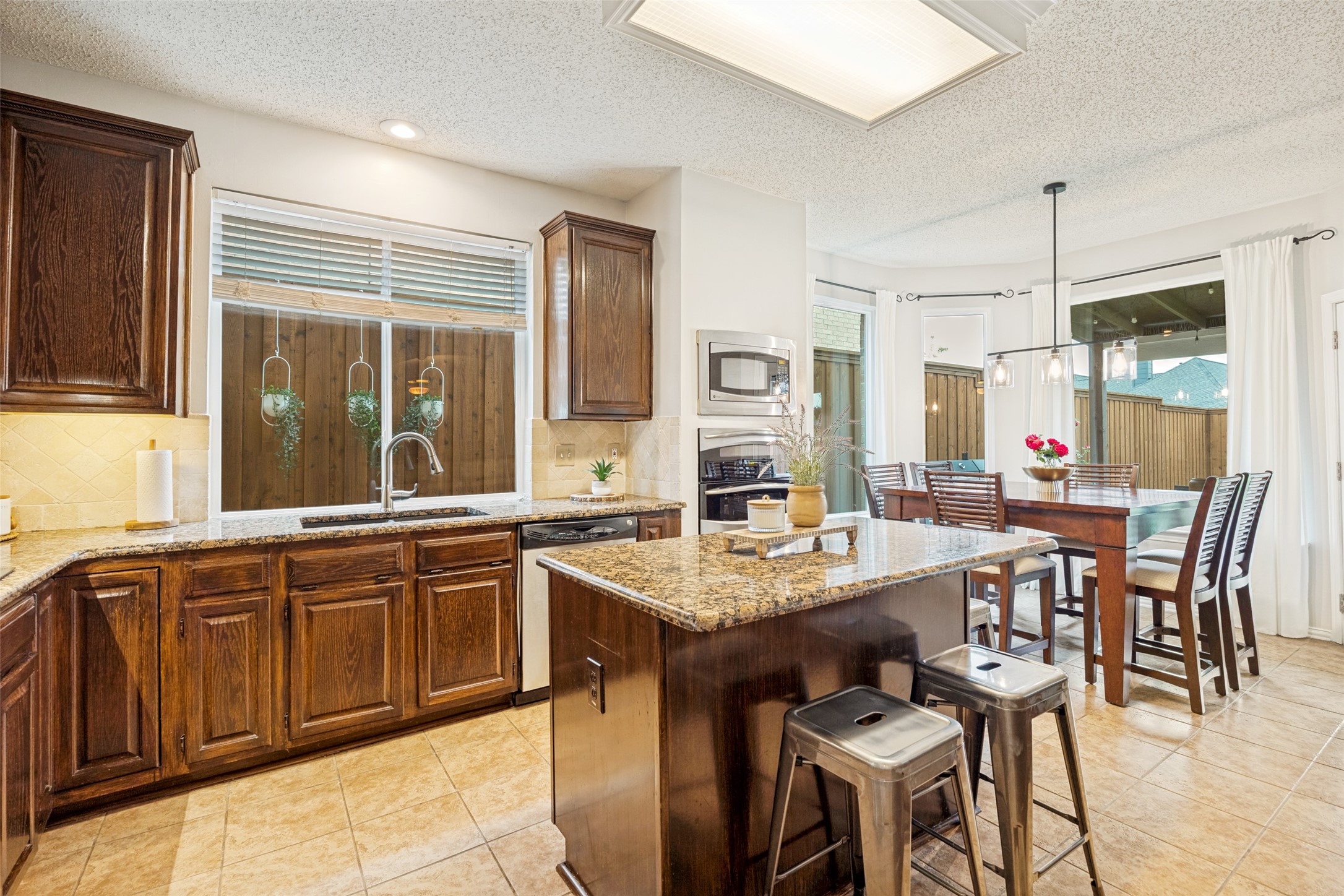 1214 Grimsworth Lane Allen TX 75002