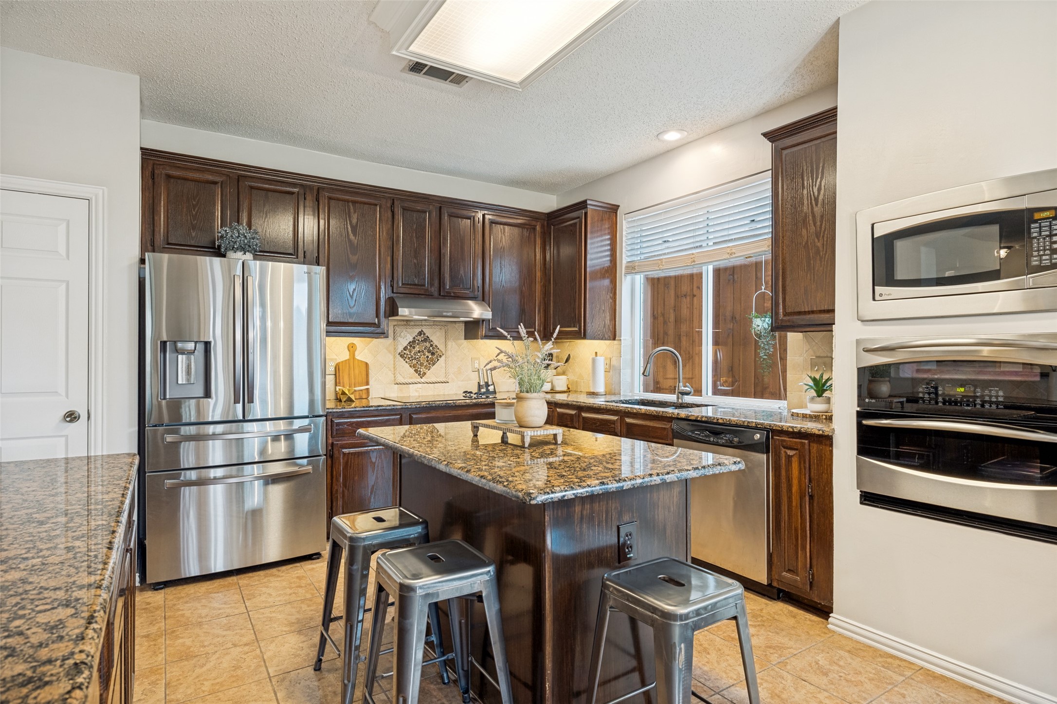 1214 Grimsworth Lane Allen TX 75002