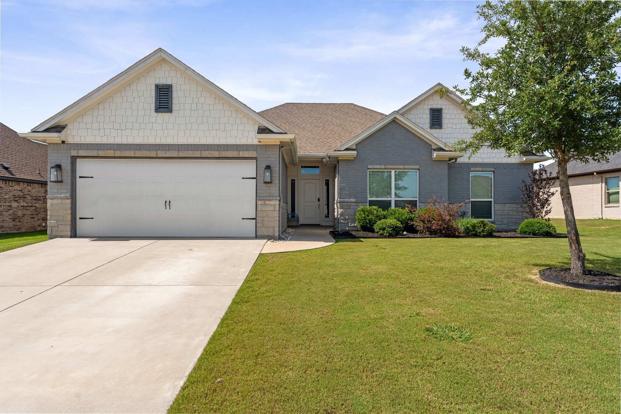 219 Bayless Avenue Godley TX 76044
