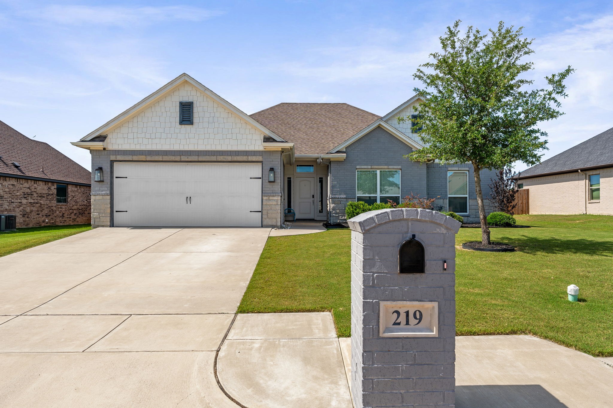 219 Bayless Avenue Godley TX 76044