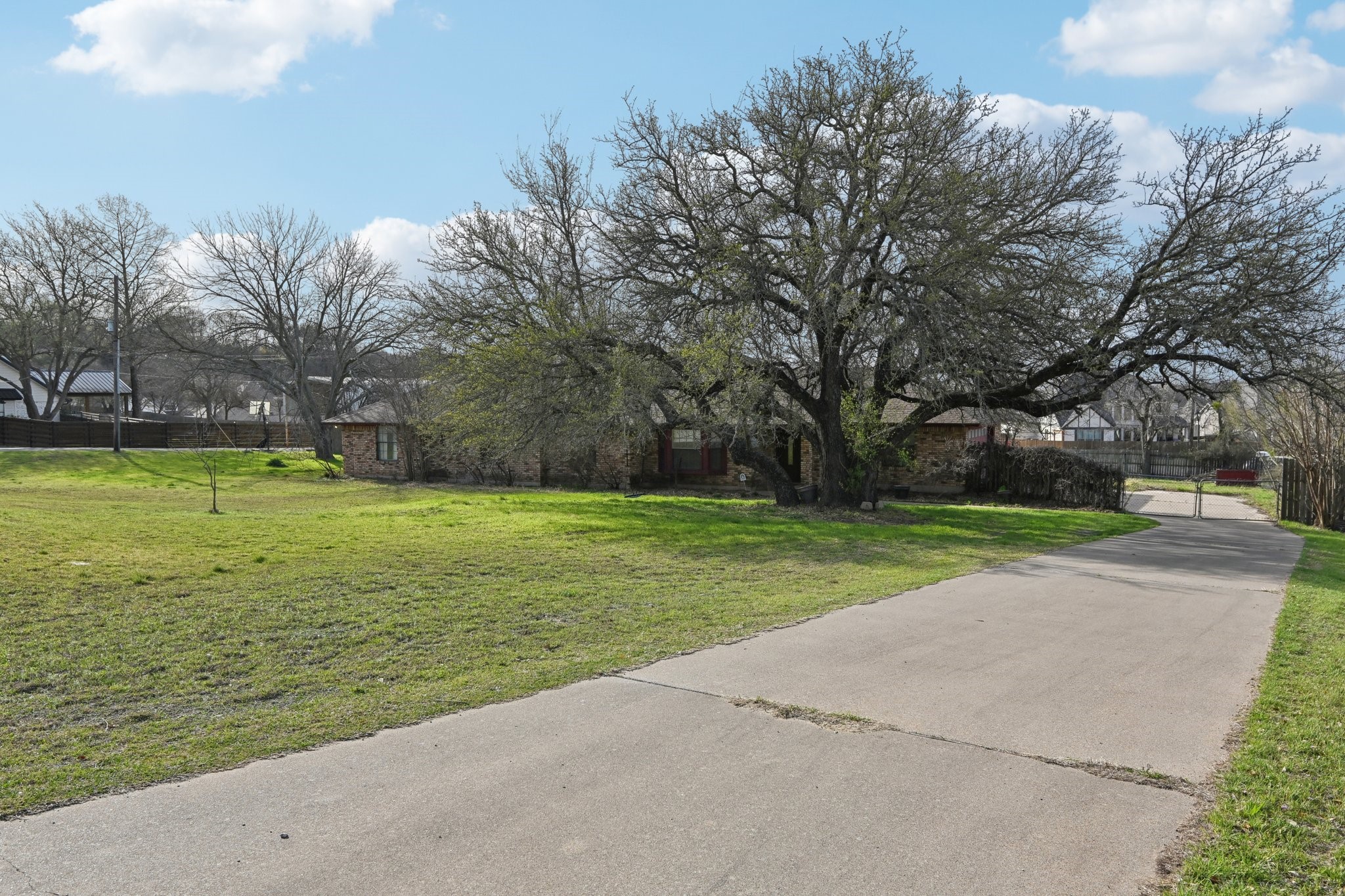 735 Royal View Court Weatherford TX 76087