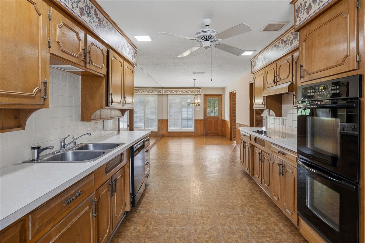 1421 Westover Lane Westover Hills TX 76107