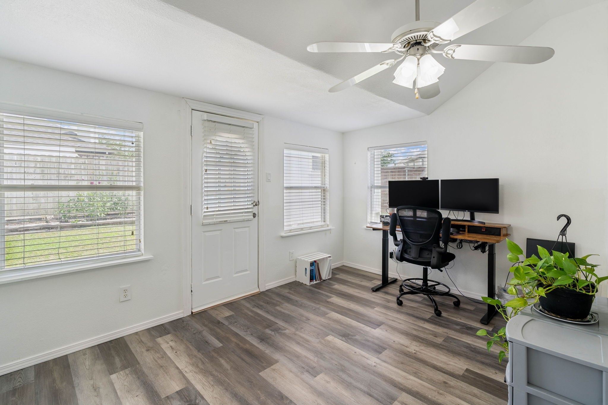 1909 Timberline Lane Sherman TX 75092