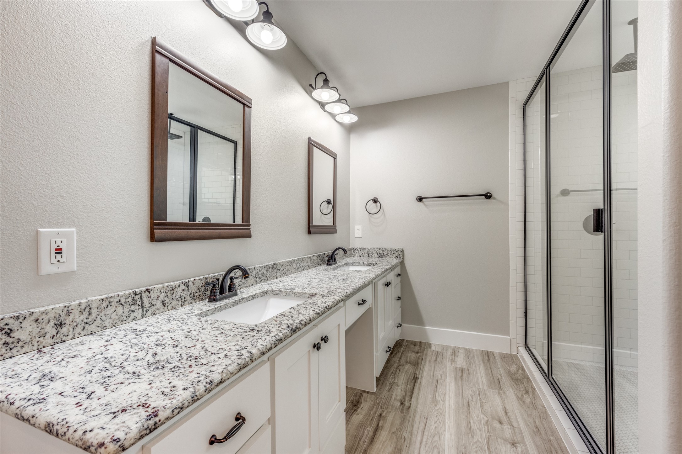 208 Greenway Bend Pottsboro TX 75076